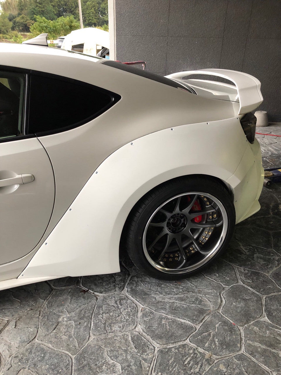 VeilSide 2013-2020 Scion FR-S/ Subaru BR-Z/ Toyota 86 Complete Wide Body Kit - Front Bumper, Front Fenders, Vented Hood, Side Skirts, Rear Bumper, Rear Over Fenders, Rear Lip Spoiler & Rear Wing (Japanese FRP)